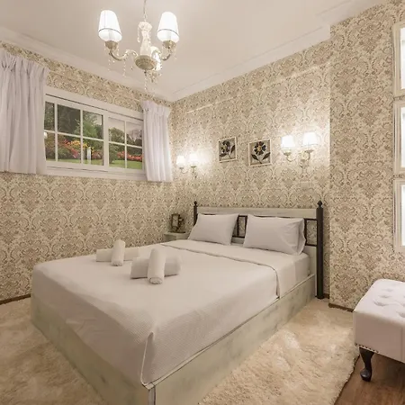 Charming Ilisia 1br Near Mt Station Διαμέρισμα *